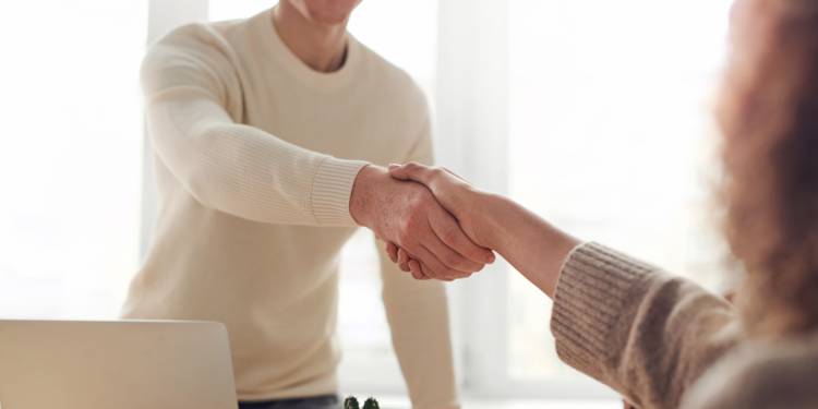de-lille-a-nice-ces-100-entreprises-recrutent-malgre-la-crise-1378747